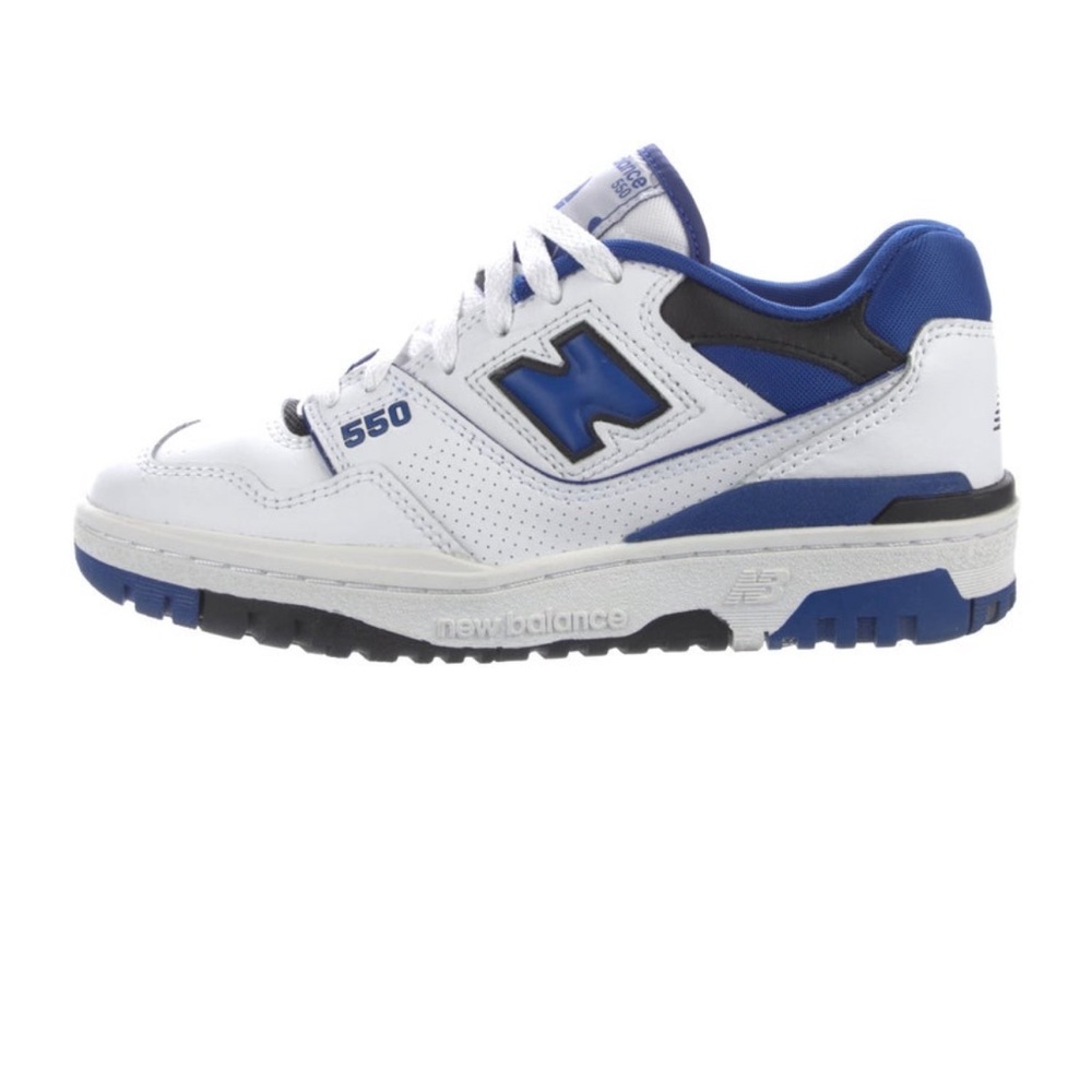 New Balance Leather Low Top Sneakers size 5